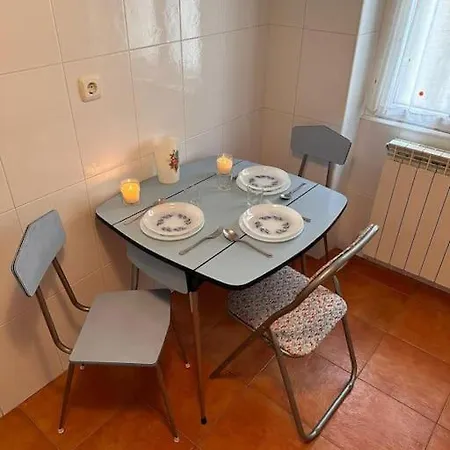 Aranzazu Vintage-apartamento Con Parking Gratuito Apartment *